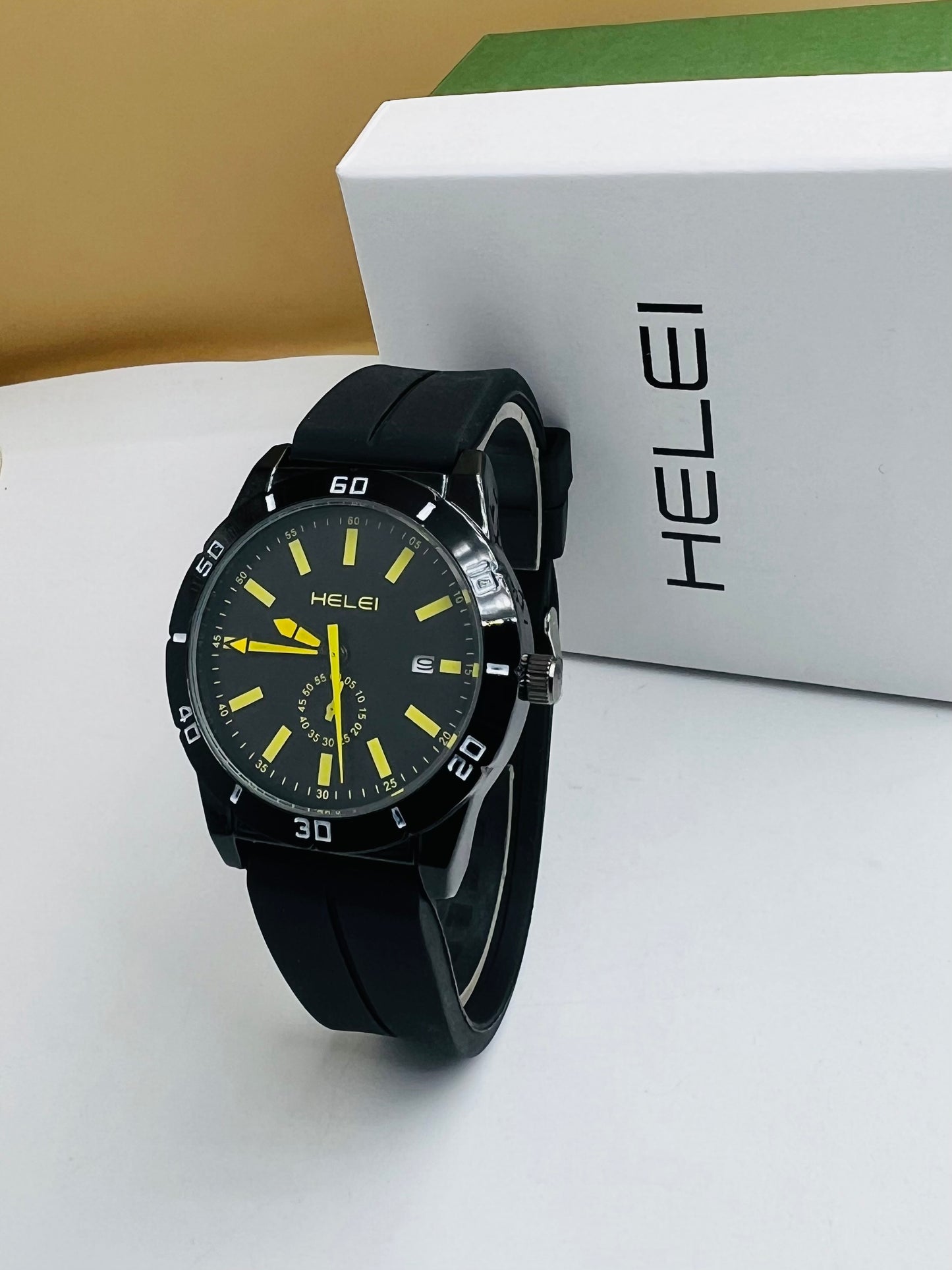 HELEI 2 montres A 16000