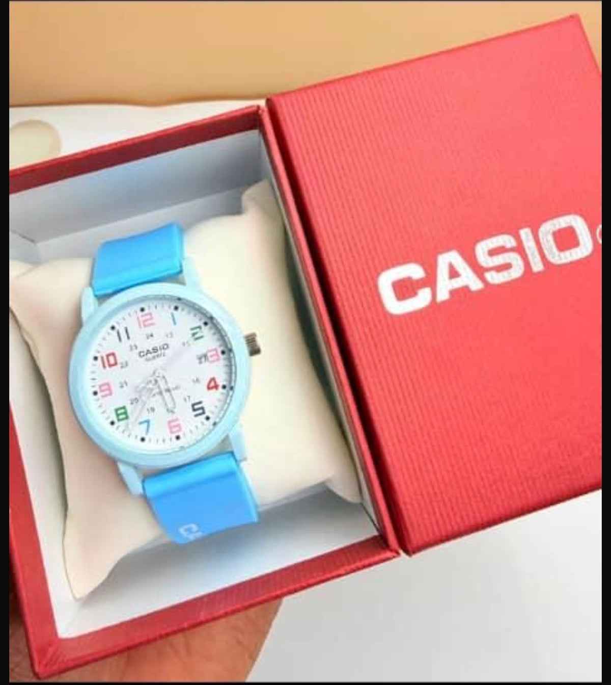 PROMO 2 MONTRES A 10000 LIVRÉ DANS UN COFFRET